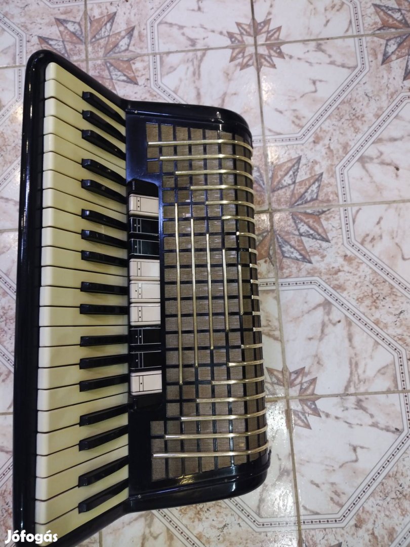 Hohner Atlantic III 120 basszusos tangoharmonika harmonika 