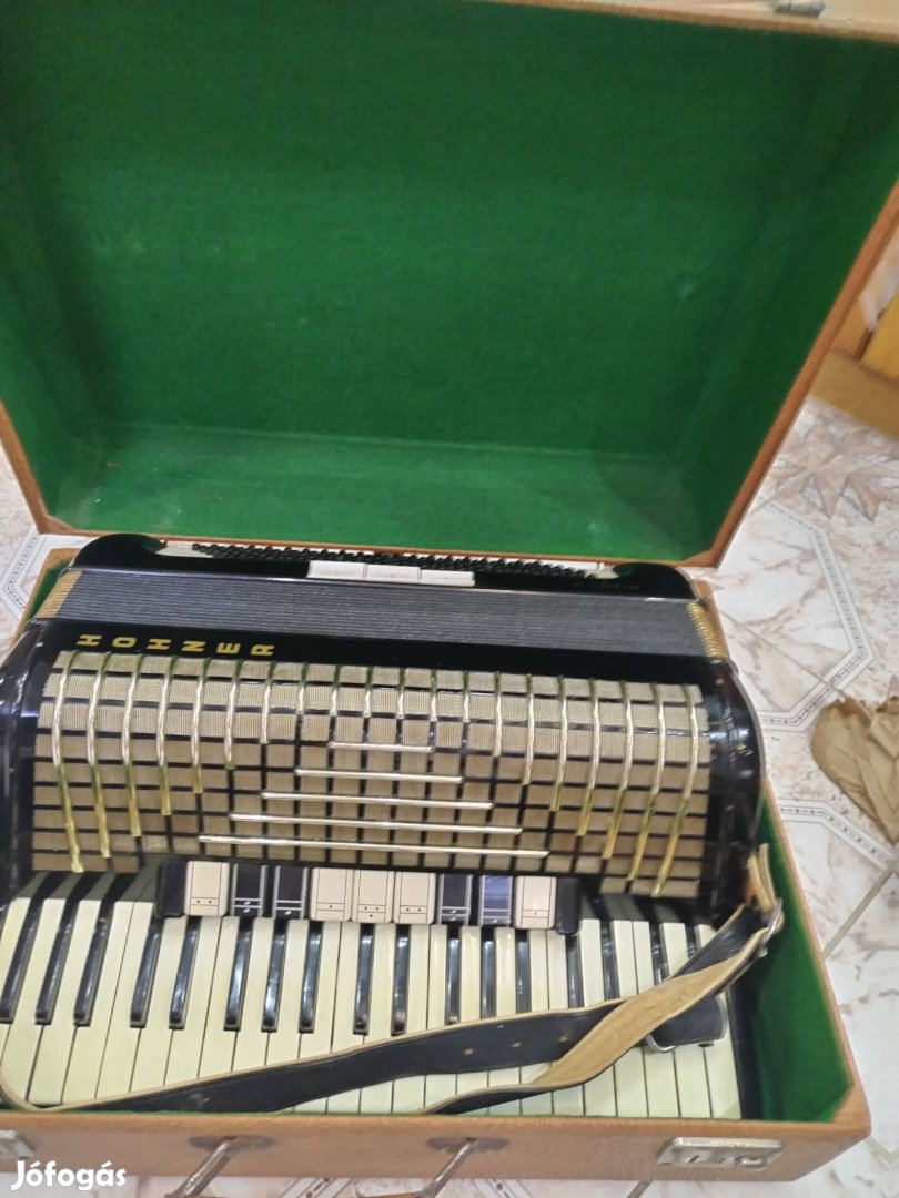 Hohner Atlantic III 120 basszusos tangoharmonika harmonika 