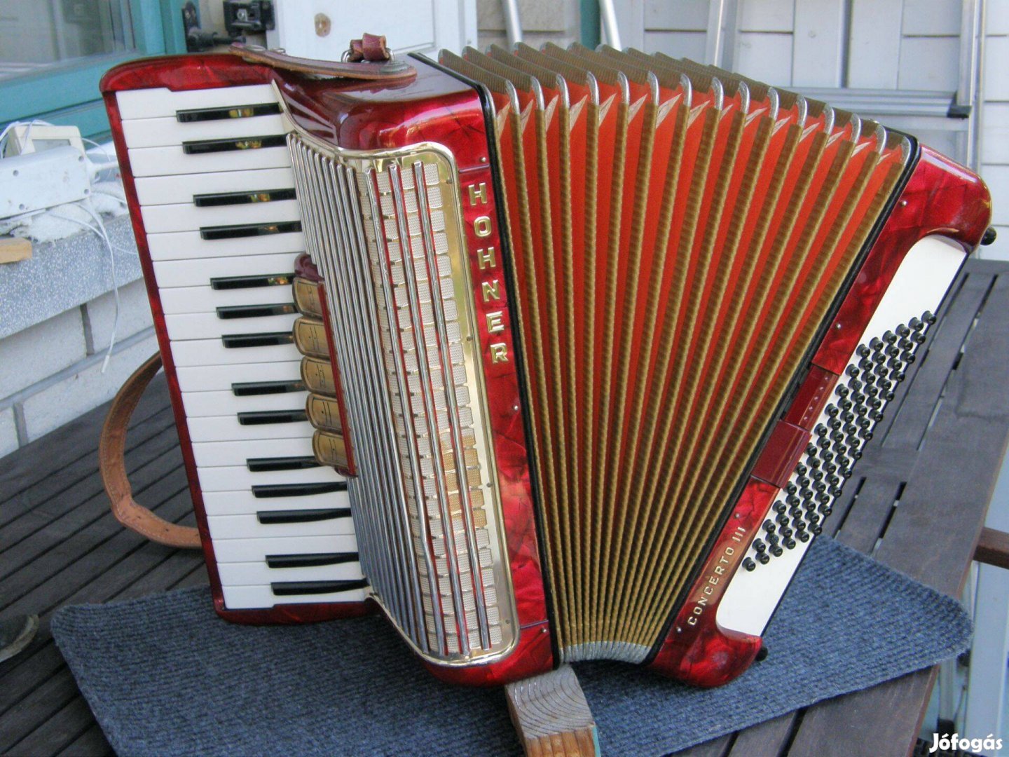 Hohner Concerto III 72 bassz.harmonika tangóharmonika