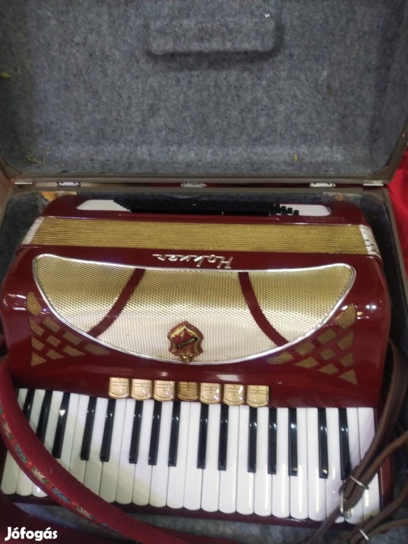 Hohner Lucia III P 96 basszusos tangoharmonika 