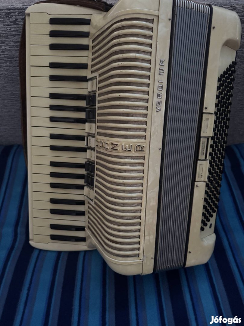 Hohner Verdi III M 120B harmonika eladó