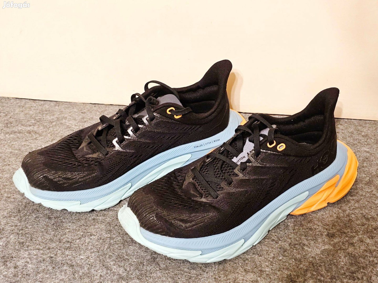 Hoka Clifton Edge aszfalt futócipő, 42-es