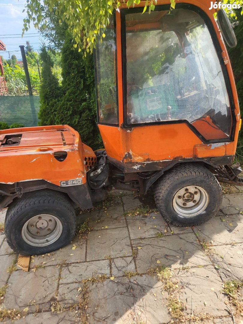 Holder C240 traktor,eszközhordozó,öszkerékhajtású eladó!