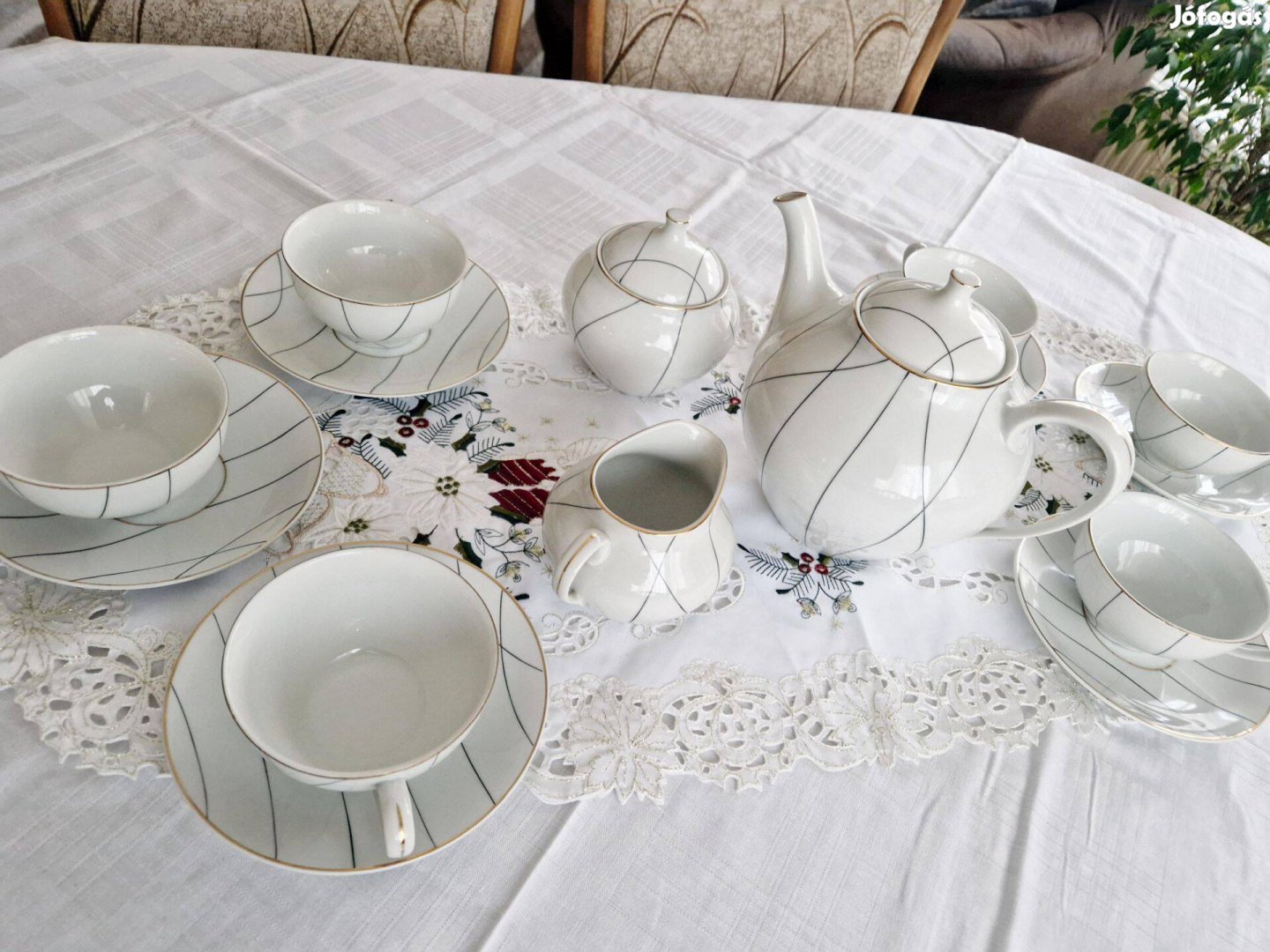 Hollóházi kézzel festett 6 személyes teáskészlet eladó!