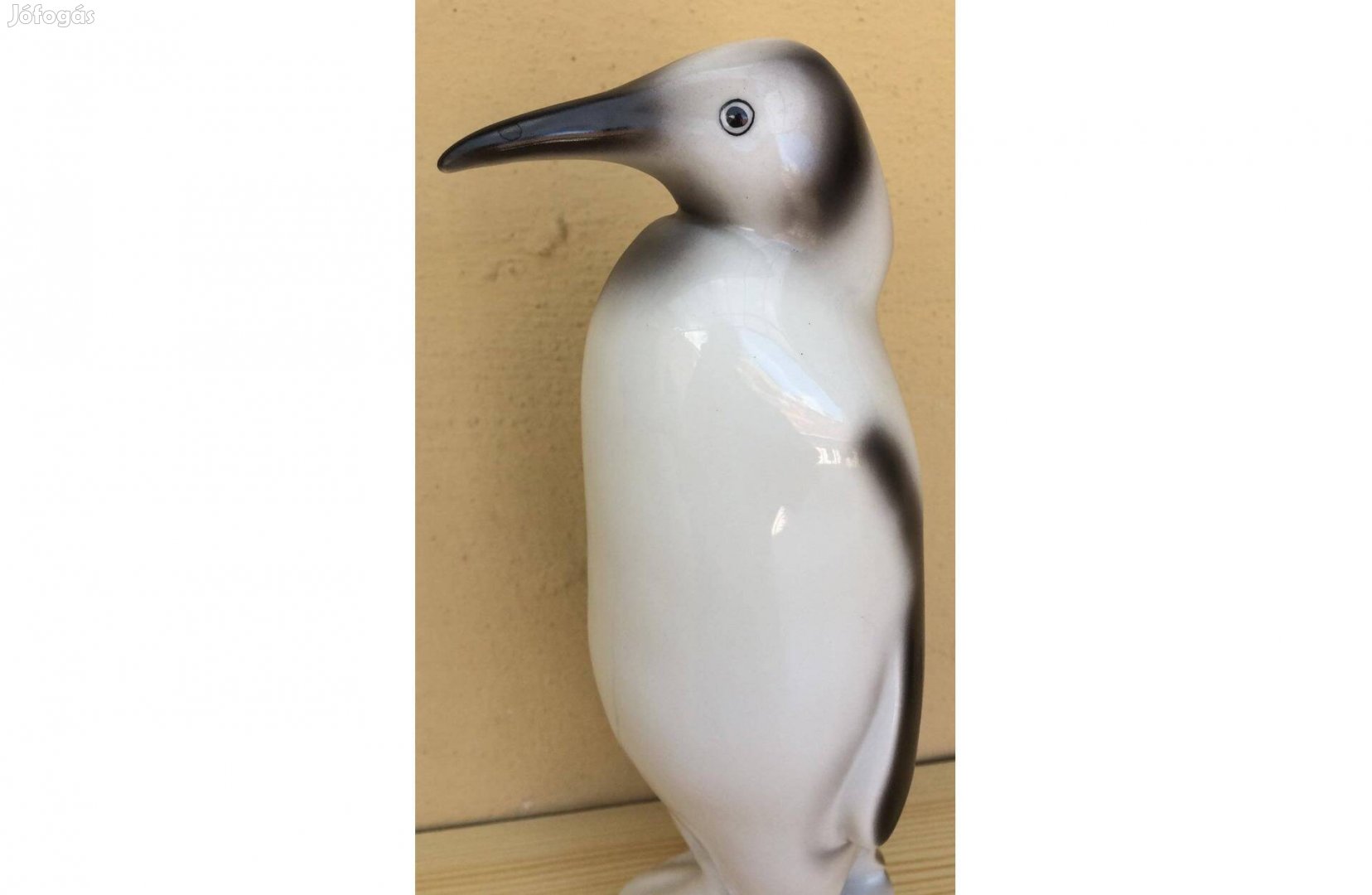 Hollóházi kézzel festett nagyméretű porcelán pingvin retro