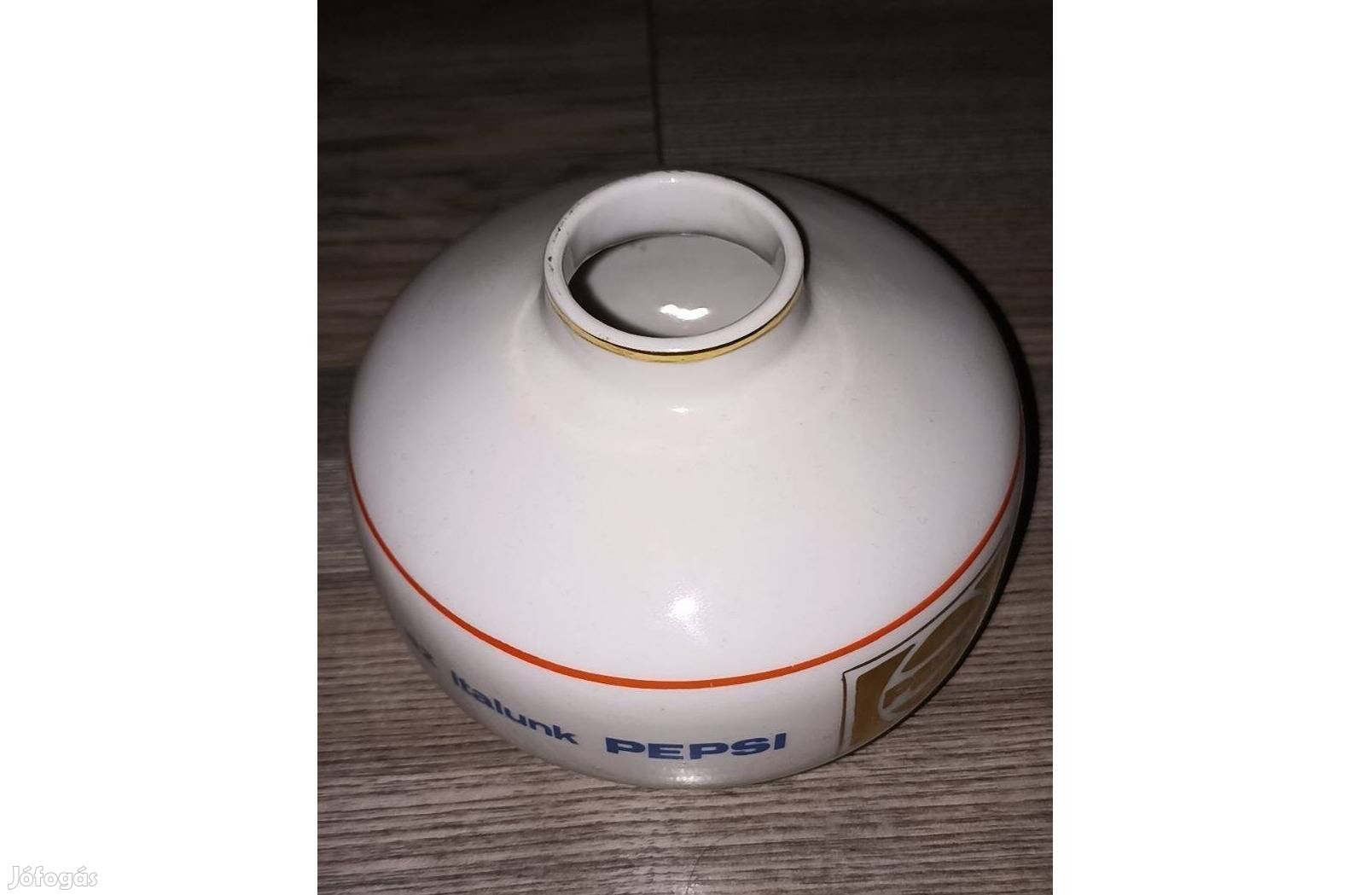 Hollóházi porcelán PEPSI váza 10cm