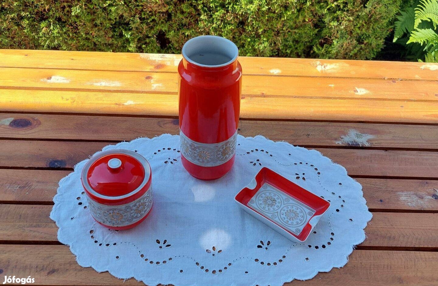 Hollóházi porcelán cukortartó, hamutartó és váza szett