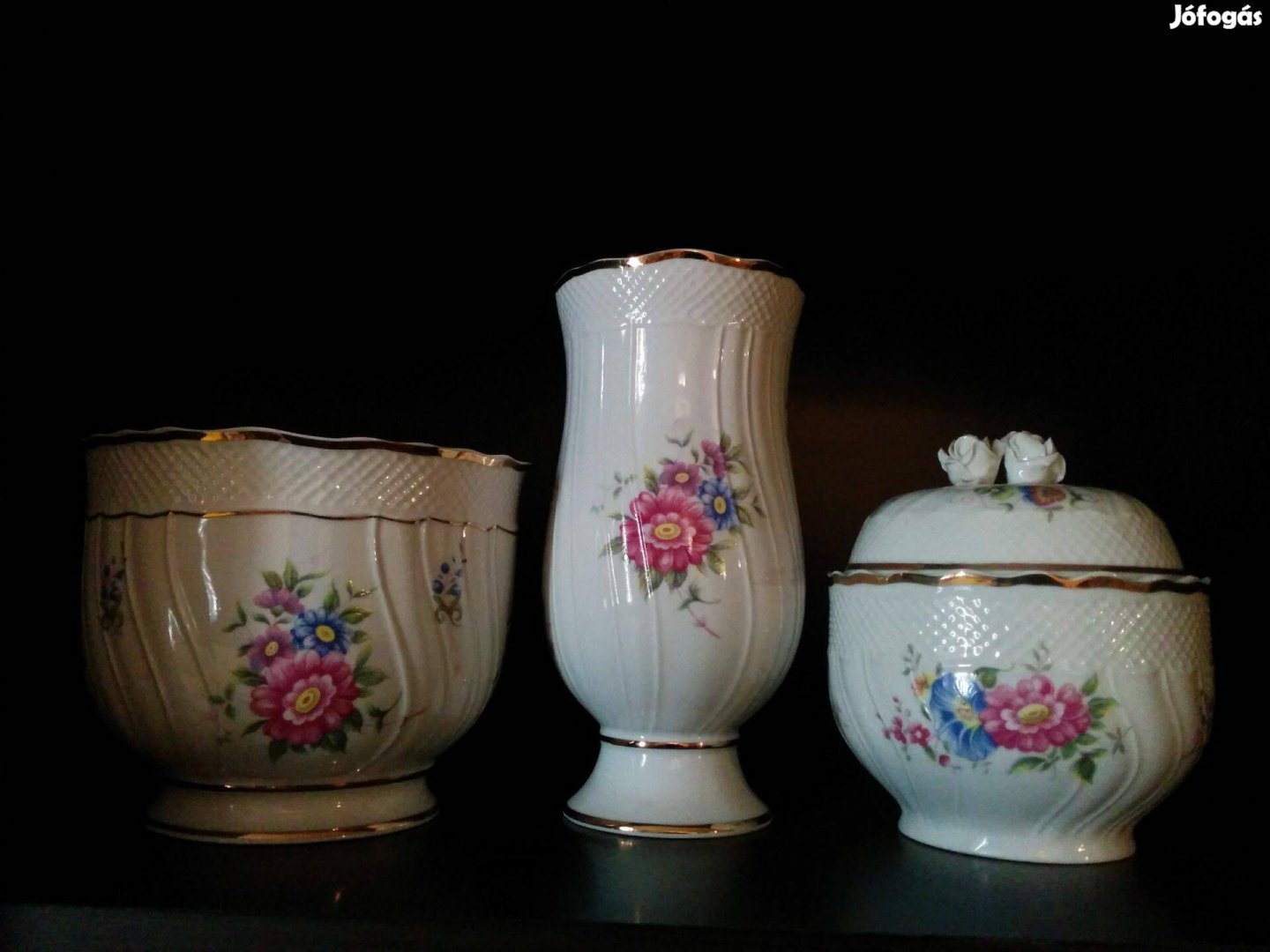 Hollóházi porcelán dísztárgy garnitúra