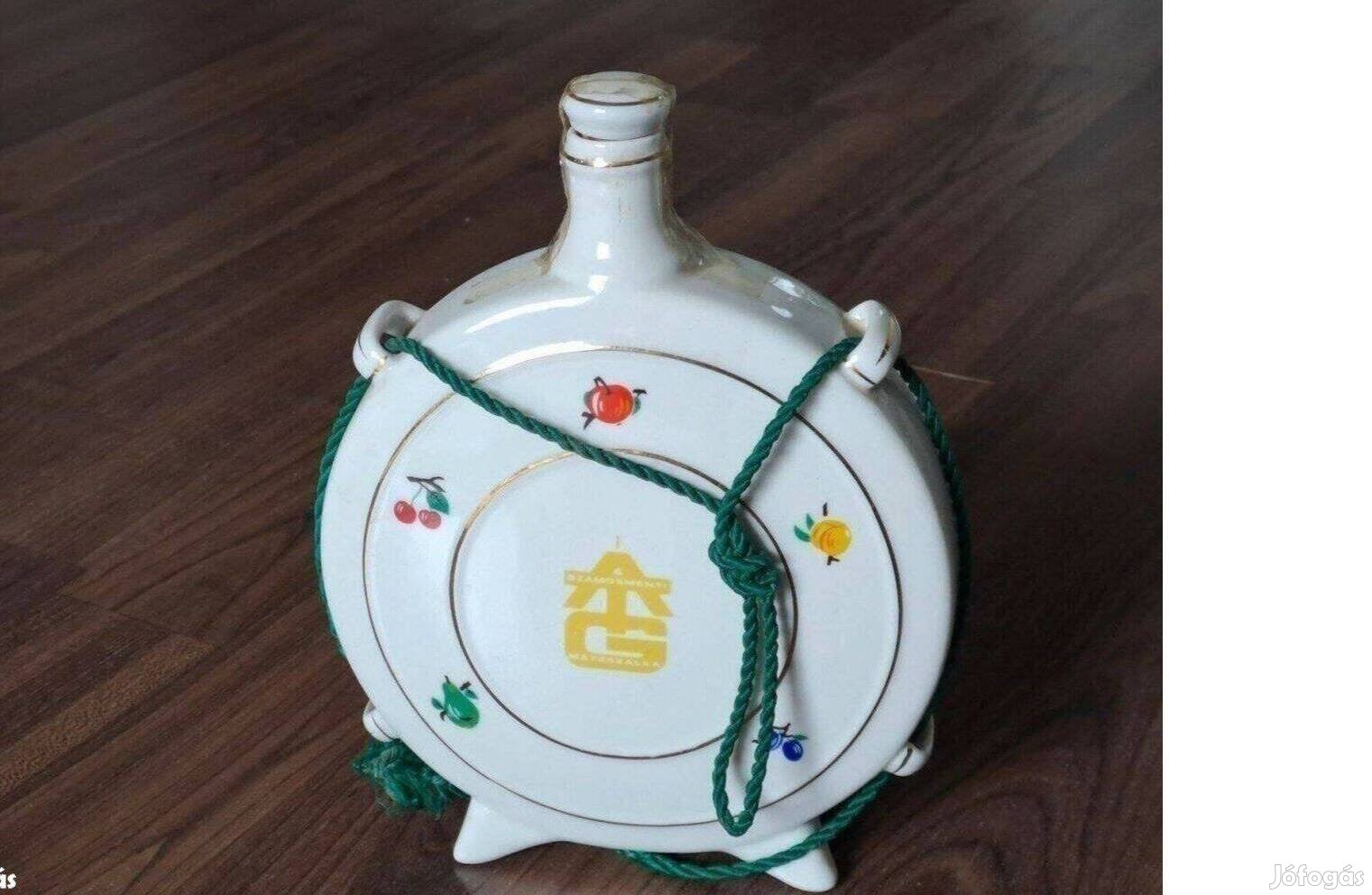 Hollóházi porcelán kulacs
