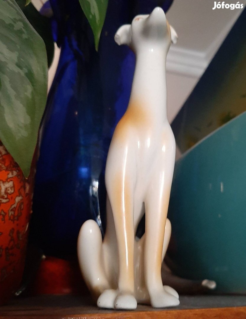 Hollóházi porcelán kutya