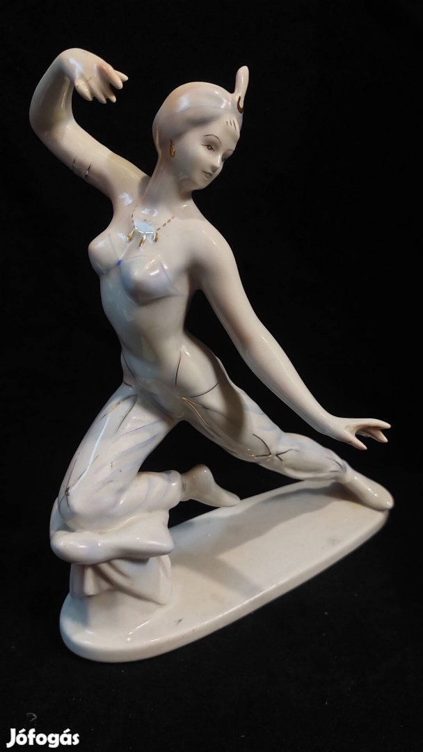 Hollóházi porcelán szobor, 25 cm