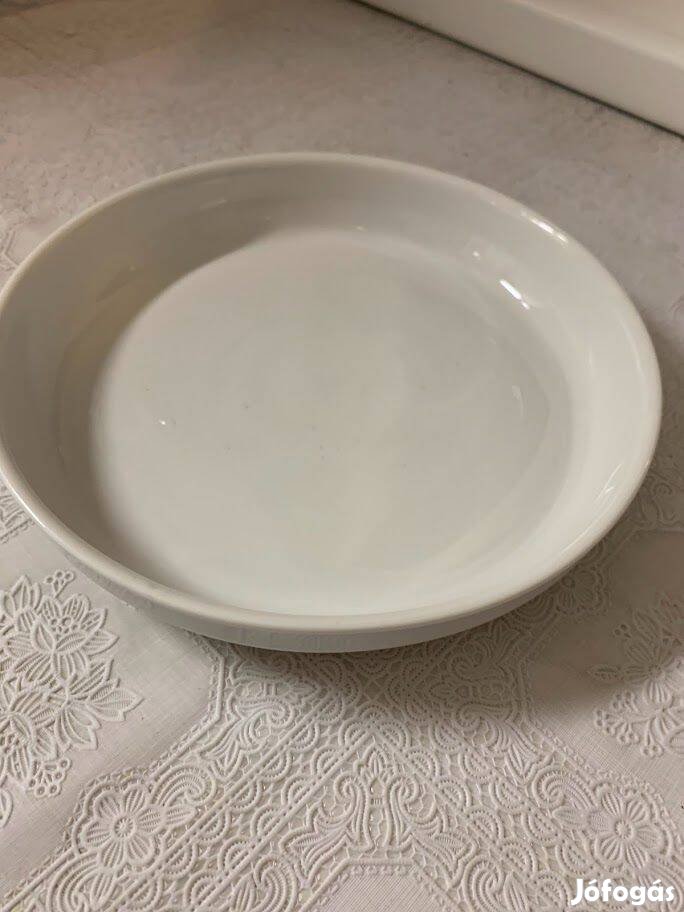 Hollóházi porcelán tányér