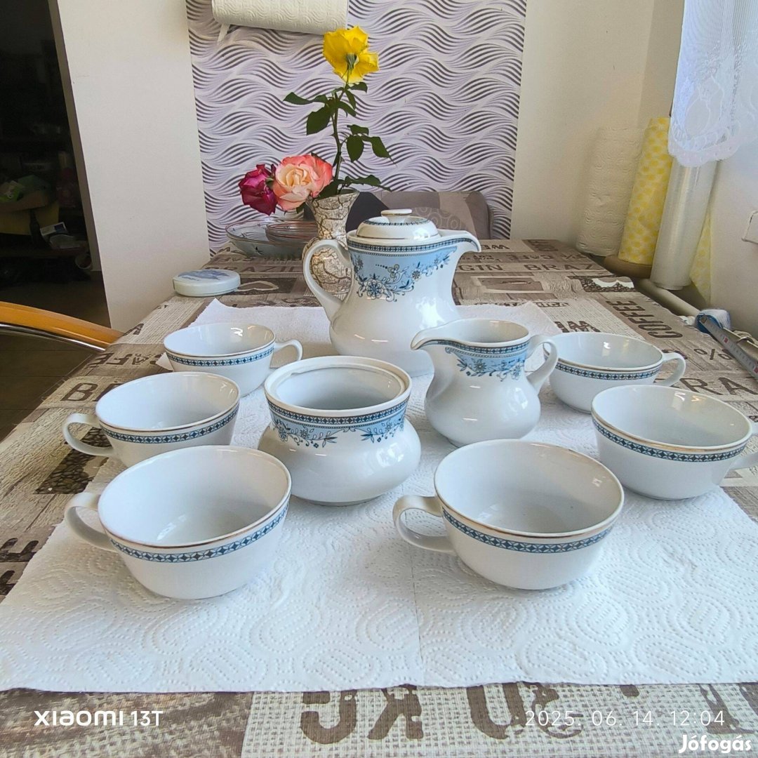 Hollóházi porcelán teáskészlet pótlásra eladó!