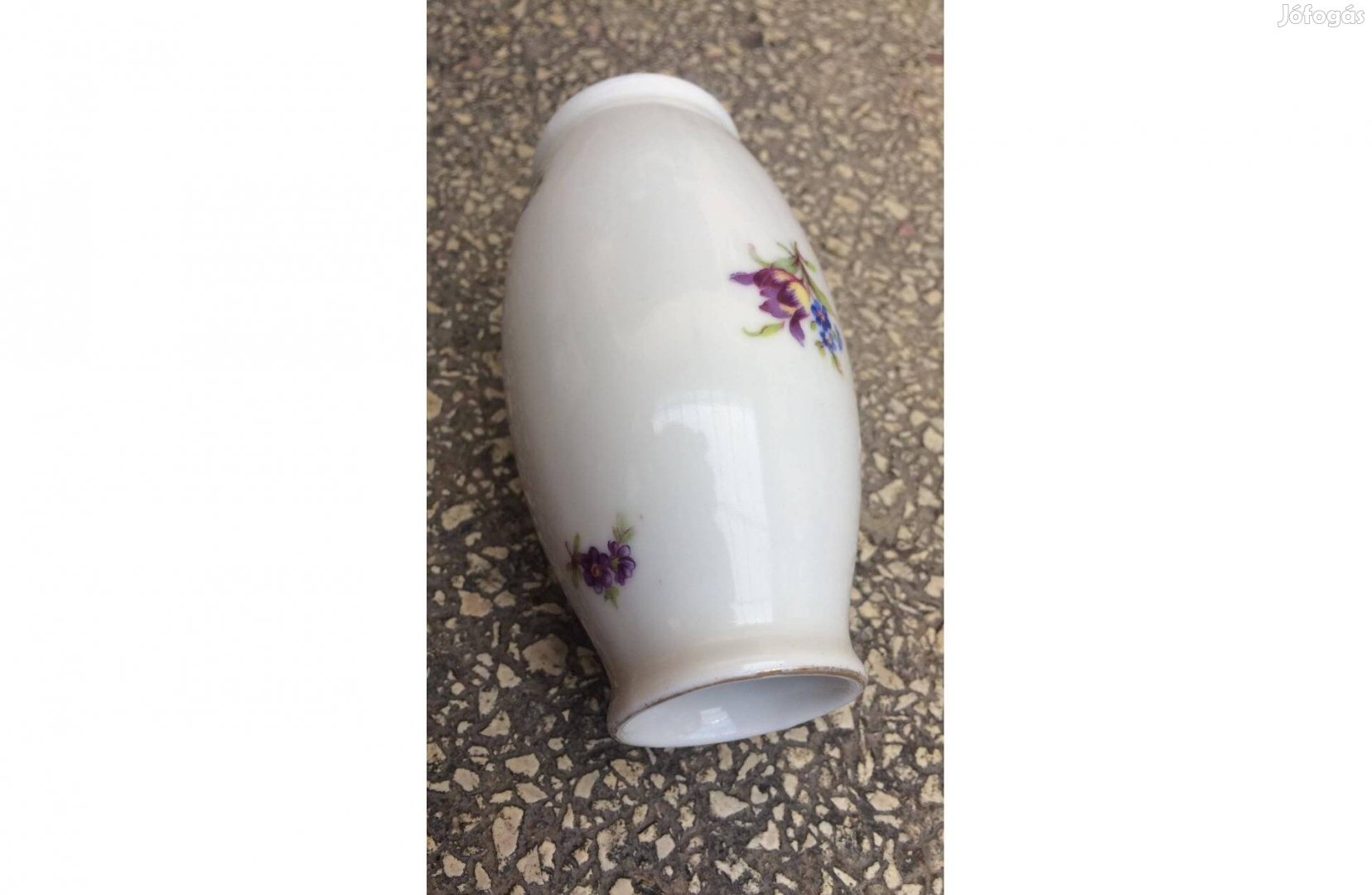 Hollóházi porcelán virágmintás kis váza/emléktárgy retro