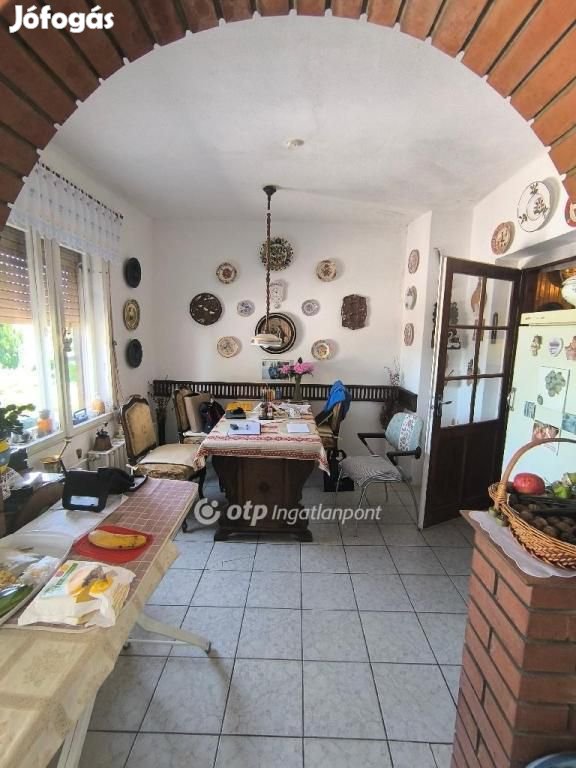 Hollókői 140 nm-es ház eladó