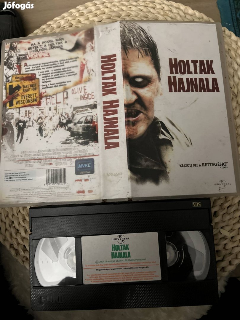 Holtak hajnala vhs m