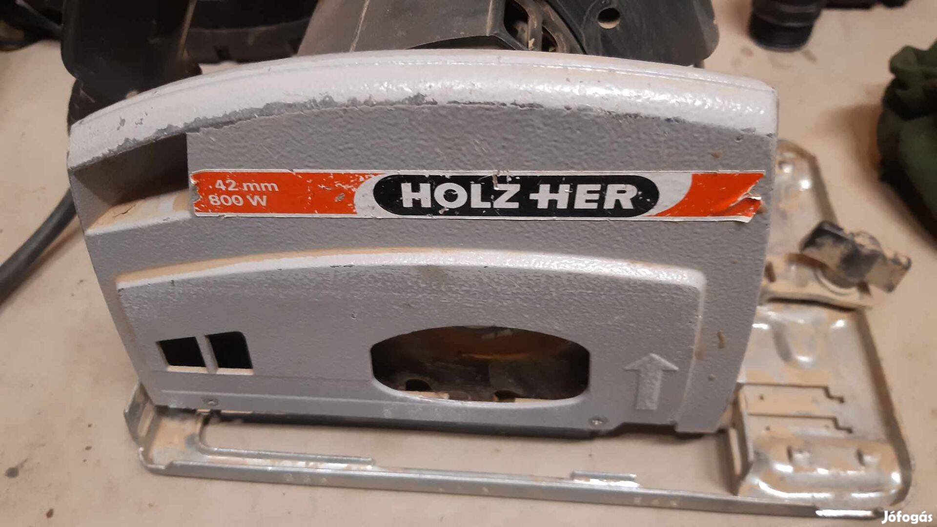 Holzher merülő körfűrész 800w 420mm