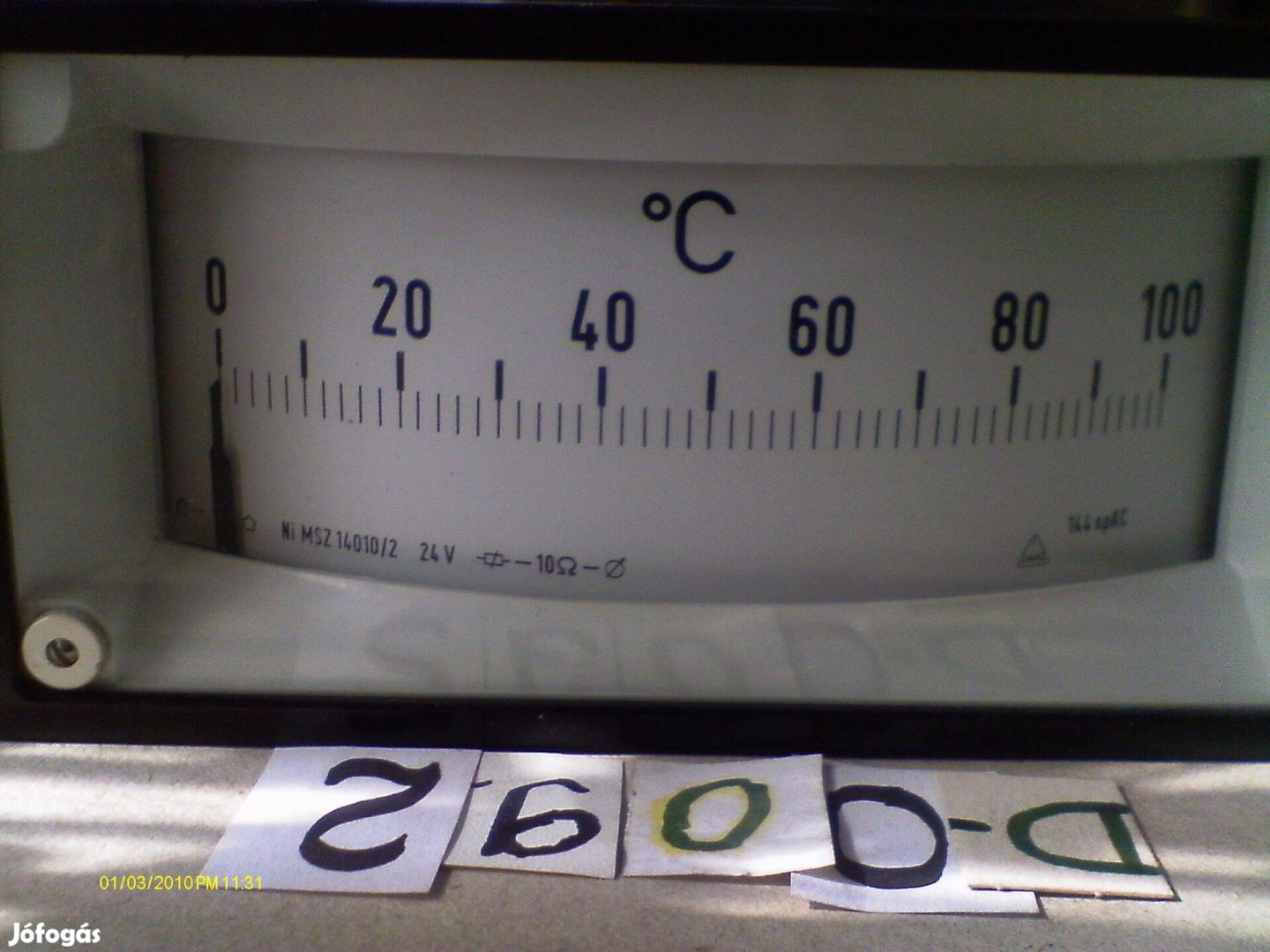 Hőmérsékletmérő táblaműszer eladó. D-0092