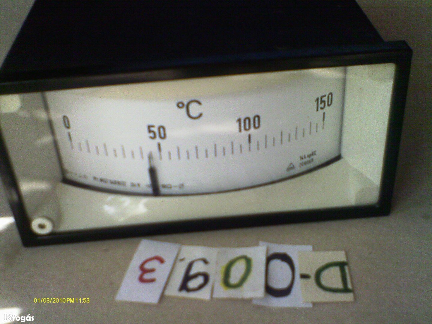 Hőmérsékletmérő táblaműszer eladó. (D-0093)
