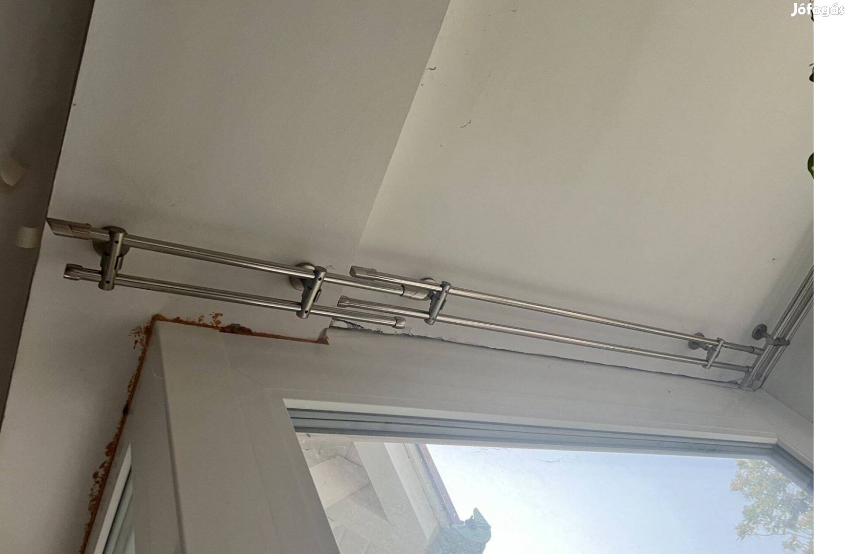 Homeware fém függönyrúdak, tartókonzollal,végzáróval 9,85m