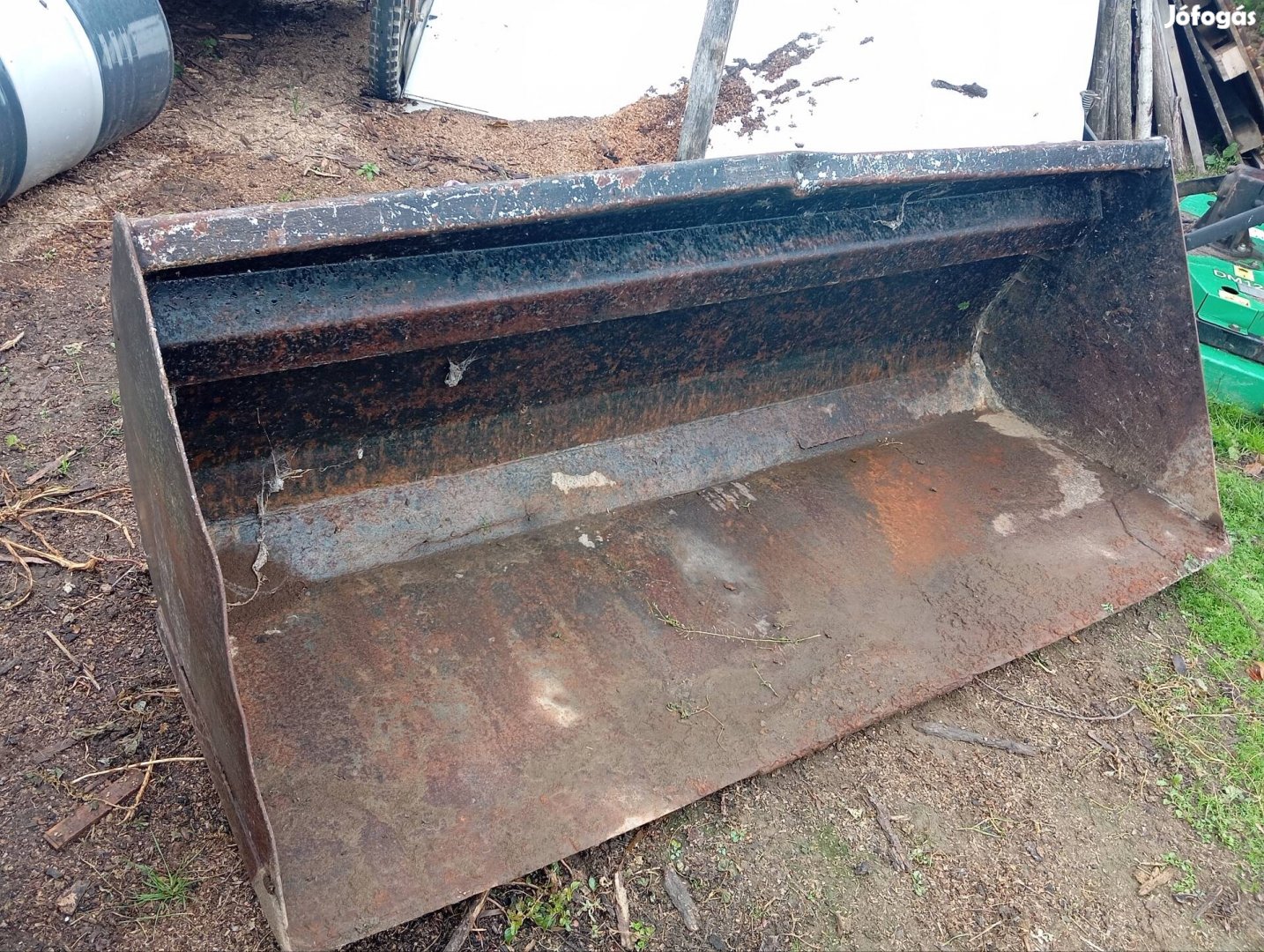 Homlokrakodó kanál gabona kanál MTZ traktor John Deere Fendt 