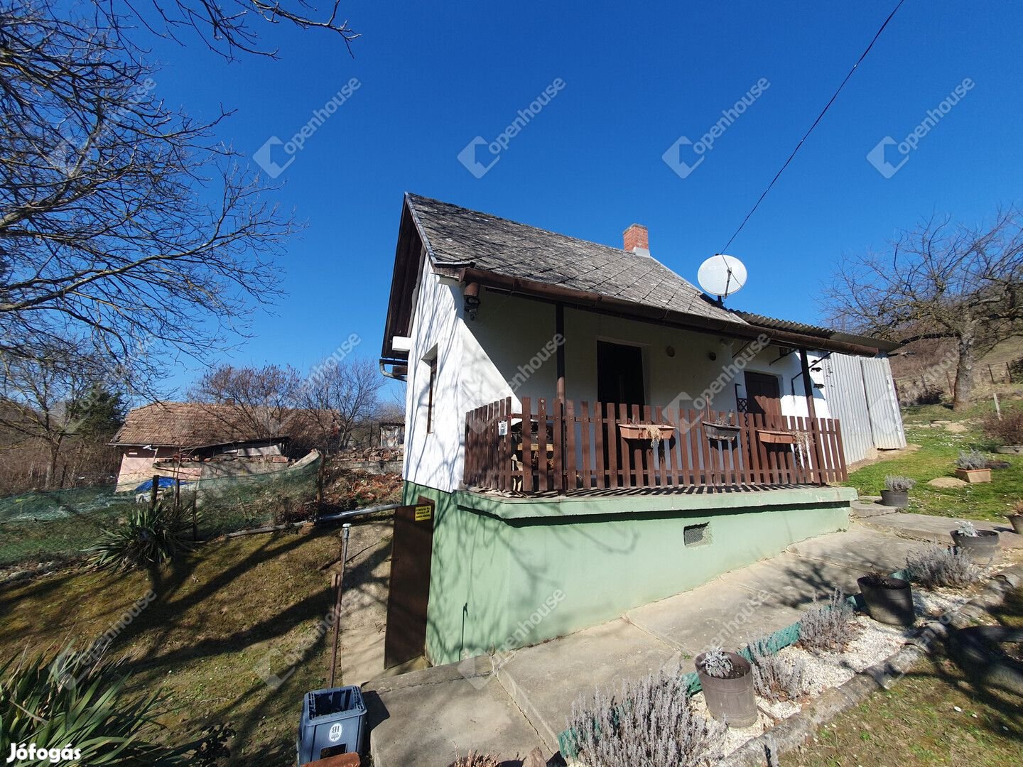 Homokkomáromi 30 nm-es ház eladó