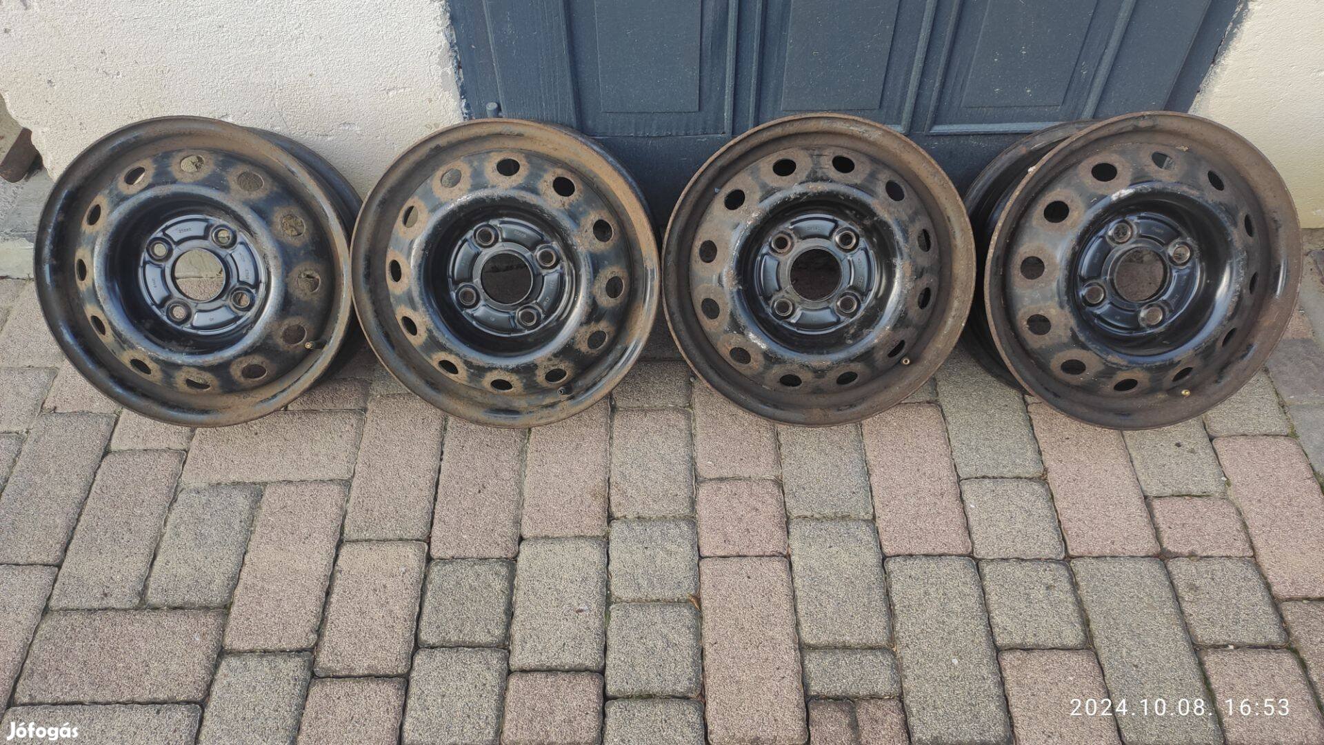 Honda 14" colos 4x114,3 ET60 használt lemezfelni garnitúra eladó