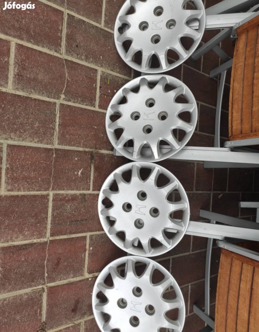 Honda 14 colos gyári használt dísztárcsa garnitúra eladó