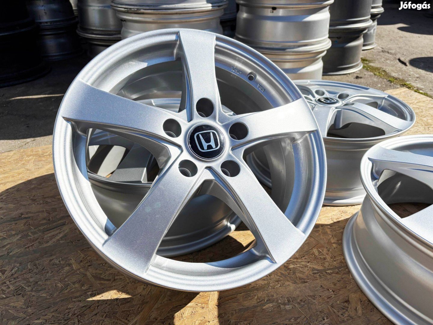 Honda 16" 5x114,3 alufelni eladó 16 coll
