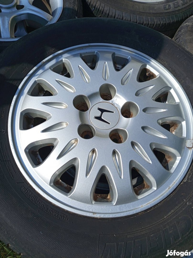 Honda 1 db pótkeréknek jó 