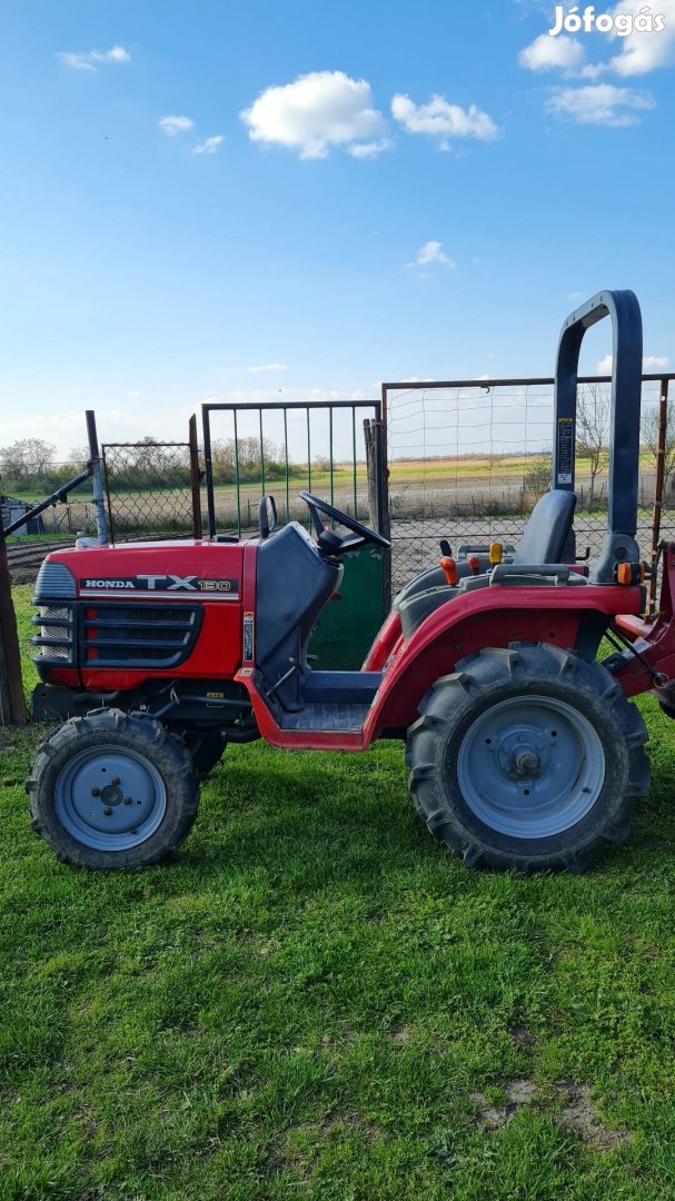 Honda 4x4-es kistraktor gyári talajmarójával eladó 