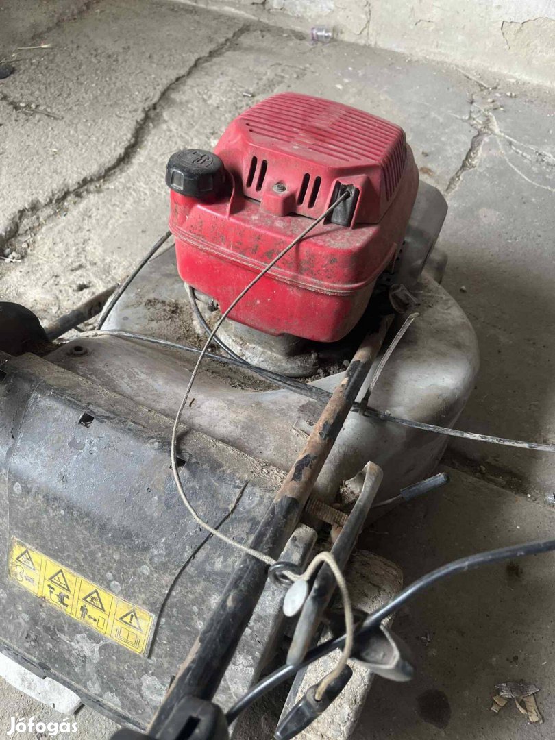 Honda 5.5 lóerős benzines fűnyíró