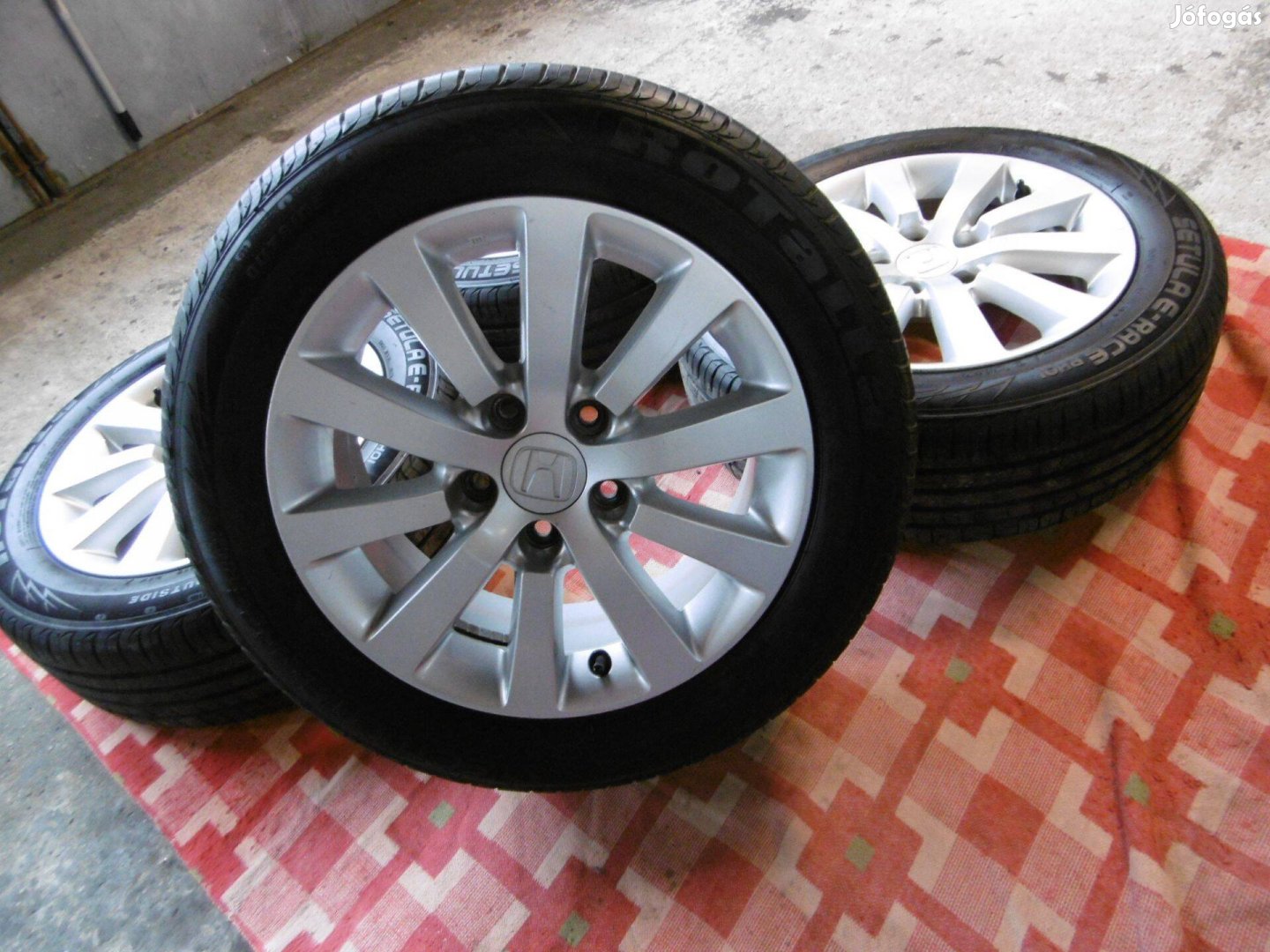 Honda 5x114.3 Alufelnik 205/55 R16 Nyári Gumikkal