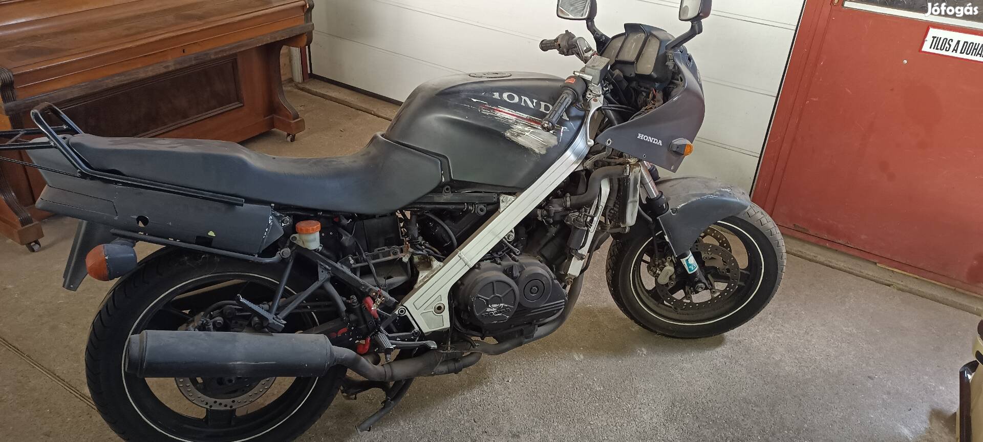 Honda 750 - es nagymotor eladó.