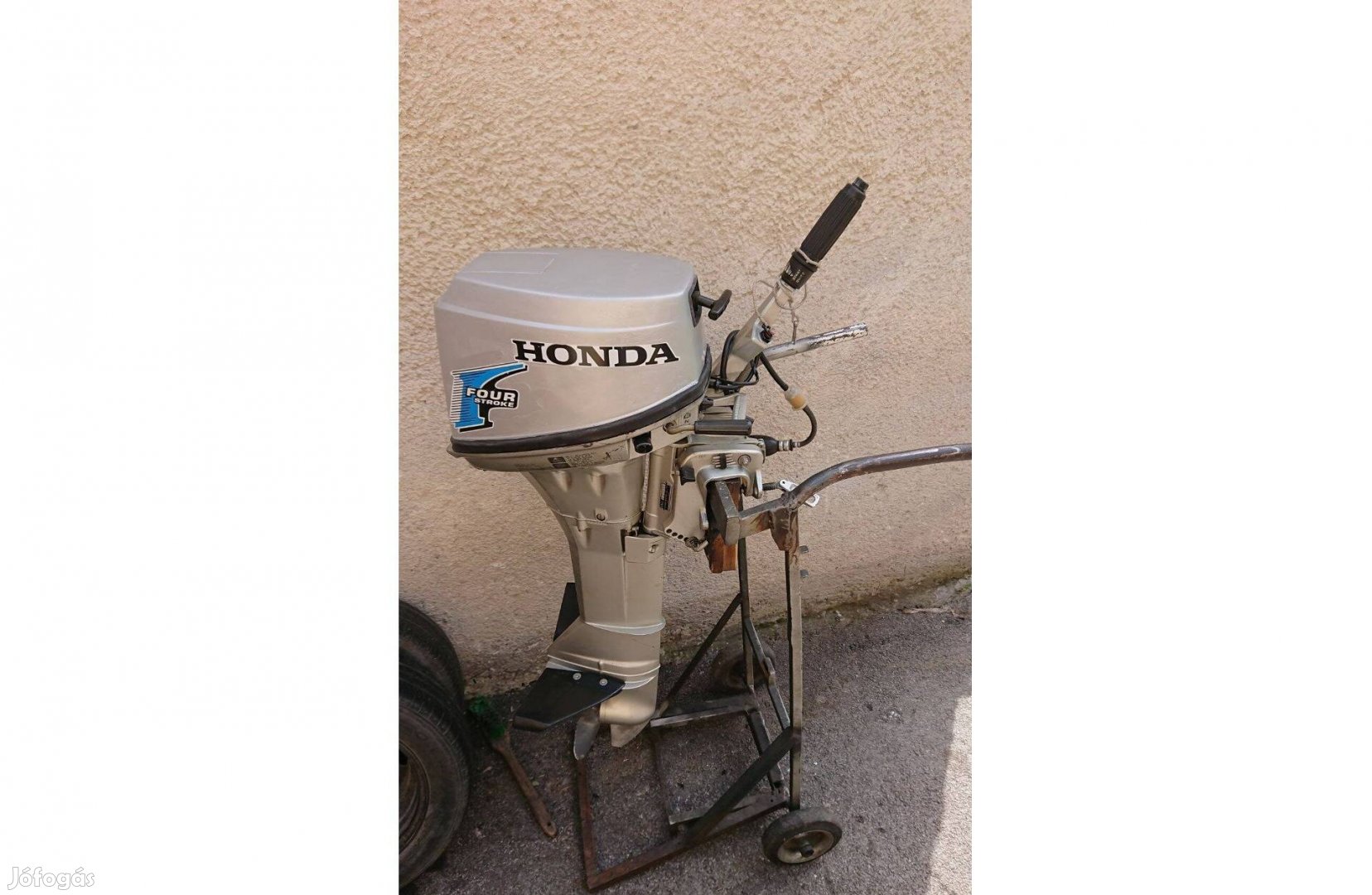 Honda 8-10Le. 4 ütemű, hosszú csizmás kitűnő motor