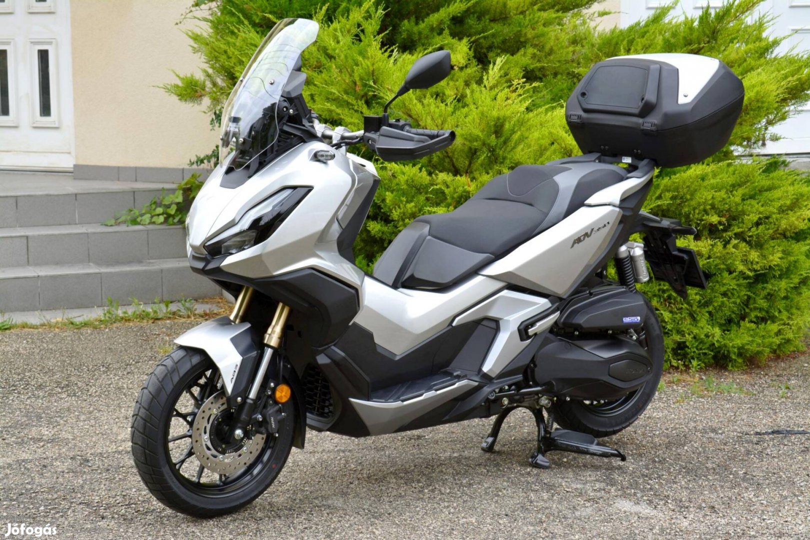 Honda ADV 350 MO-i.ABS.TC.1-Tulaj.SZ.Könyv.KARC...