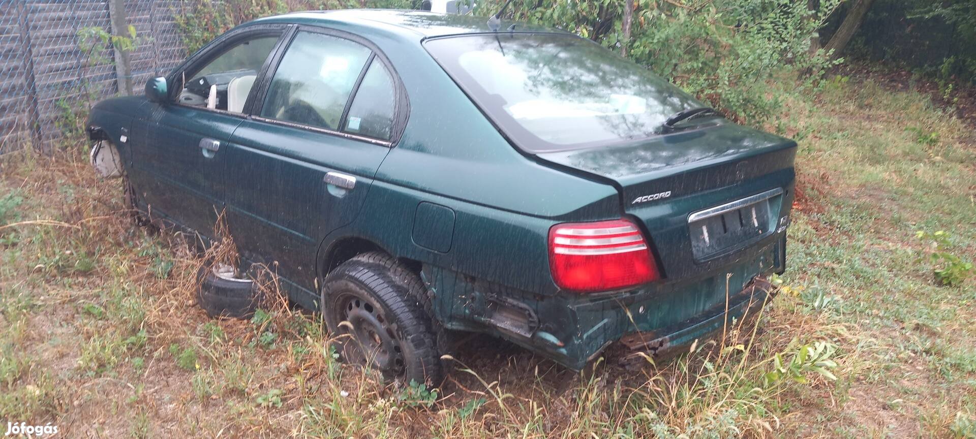 Honda Accord alkatrészei eladó