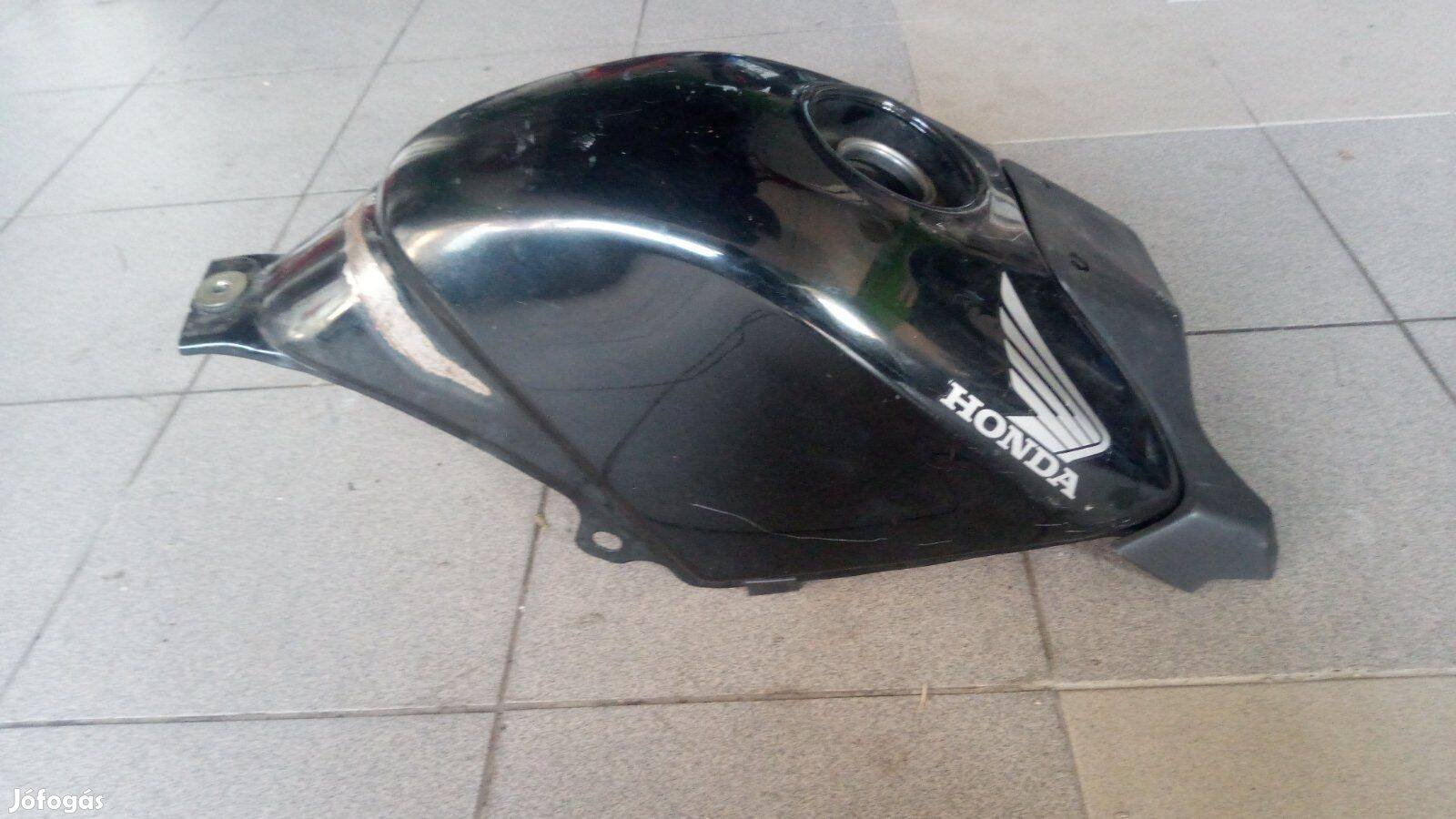 Honda CBR125 '04-'07 tank