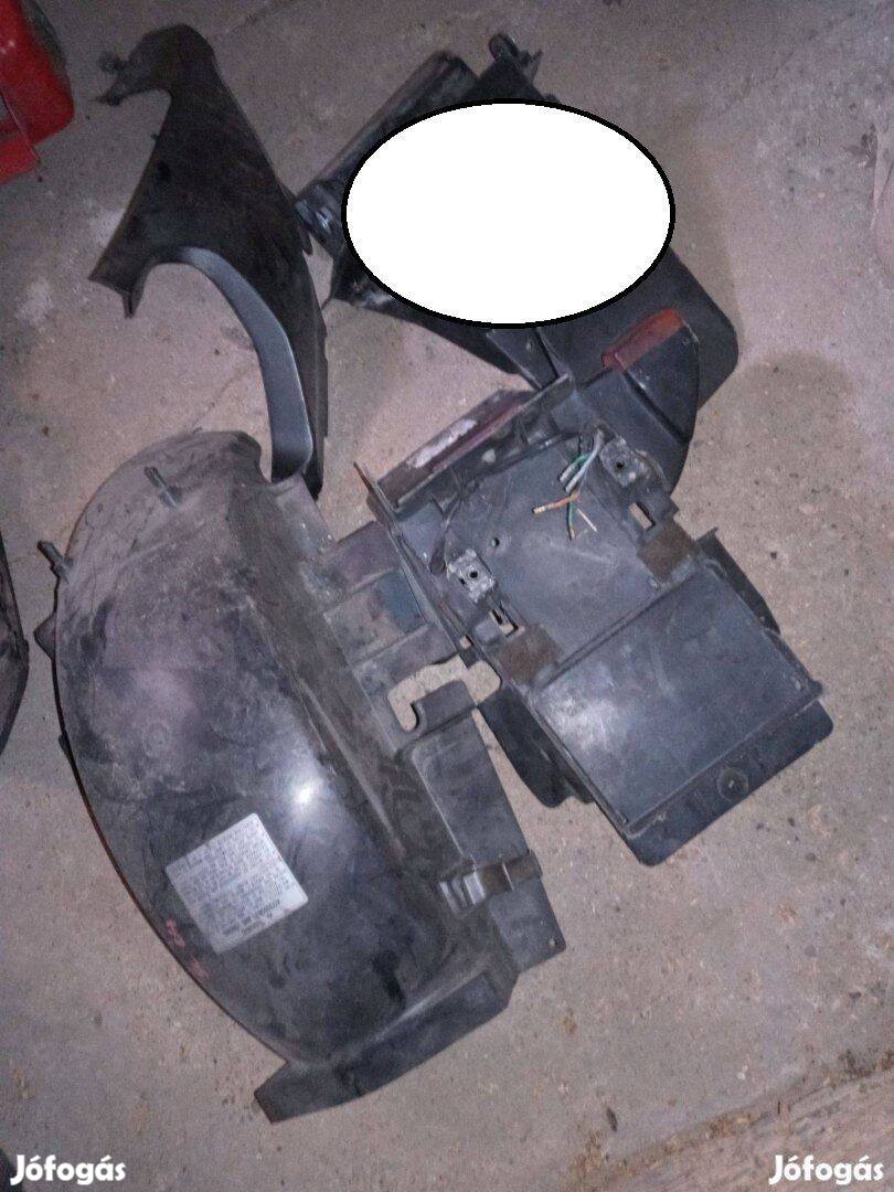 Honda CBR 1000 F SC 24 alkatrész hűtő