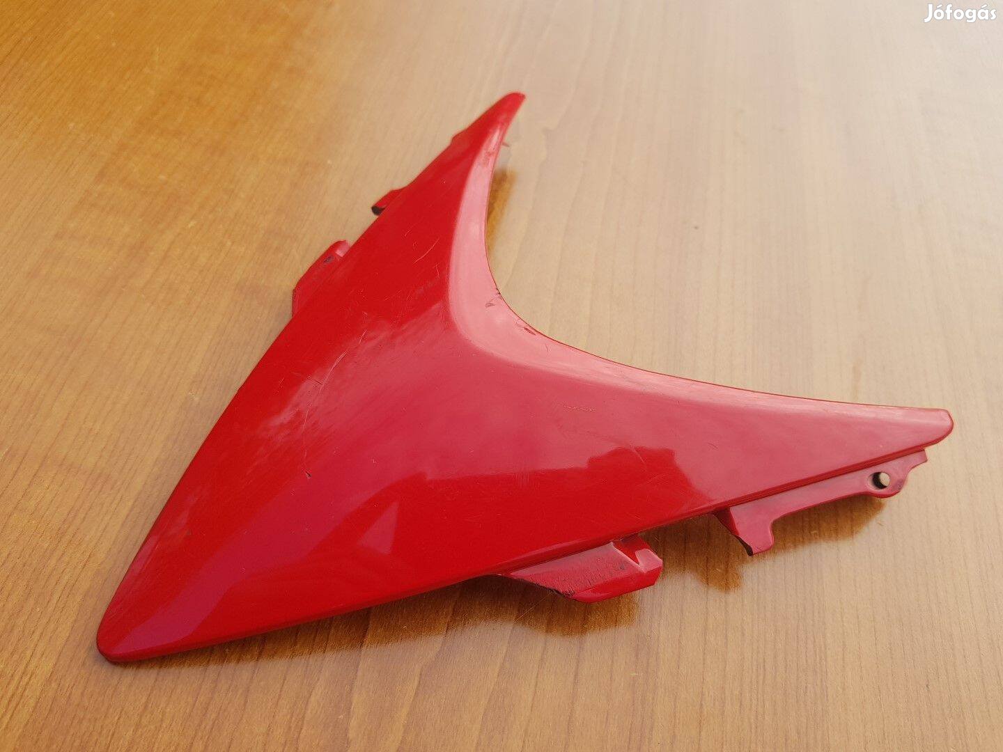 Honda CBR 125 R Első lámpa feletti idom - sérült 15165