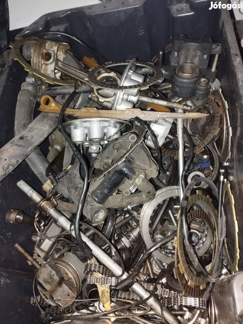 Honda CBR 900 RR blokk alkatrészek