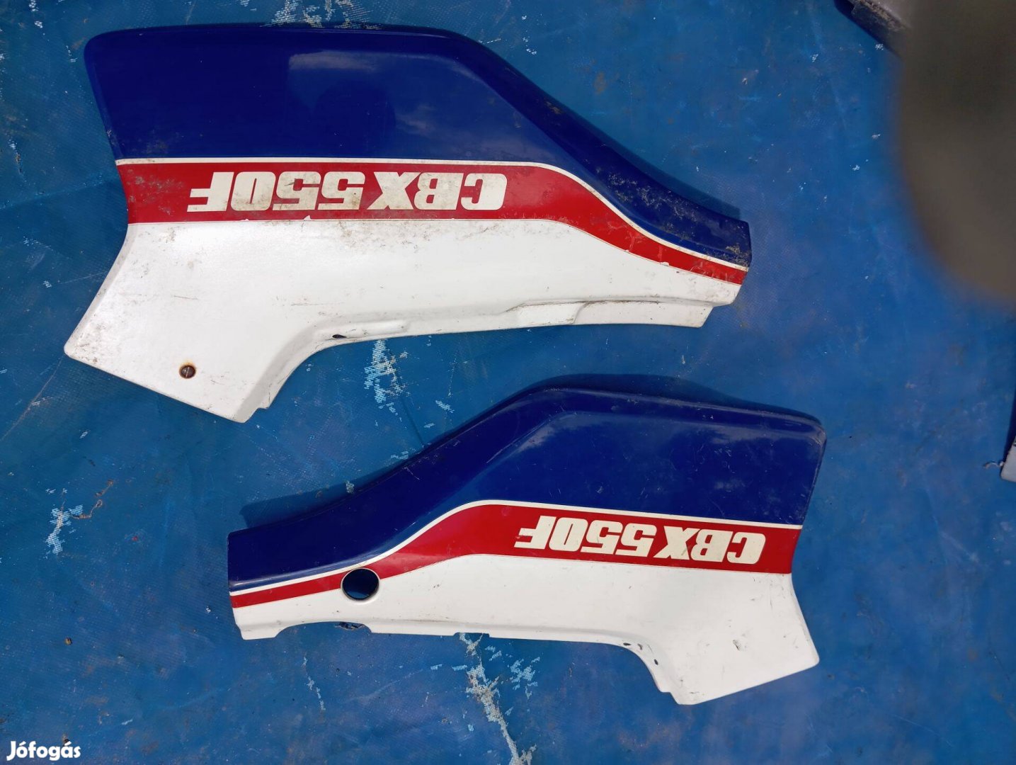 Honda CBX 550 oldalfedél , alkatrész