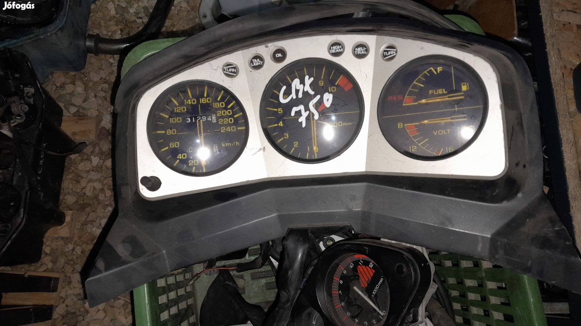 Honda CBX 750 km óra