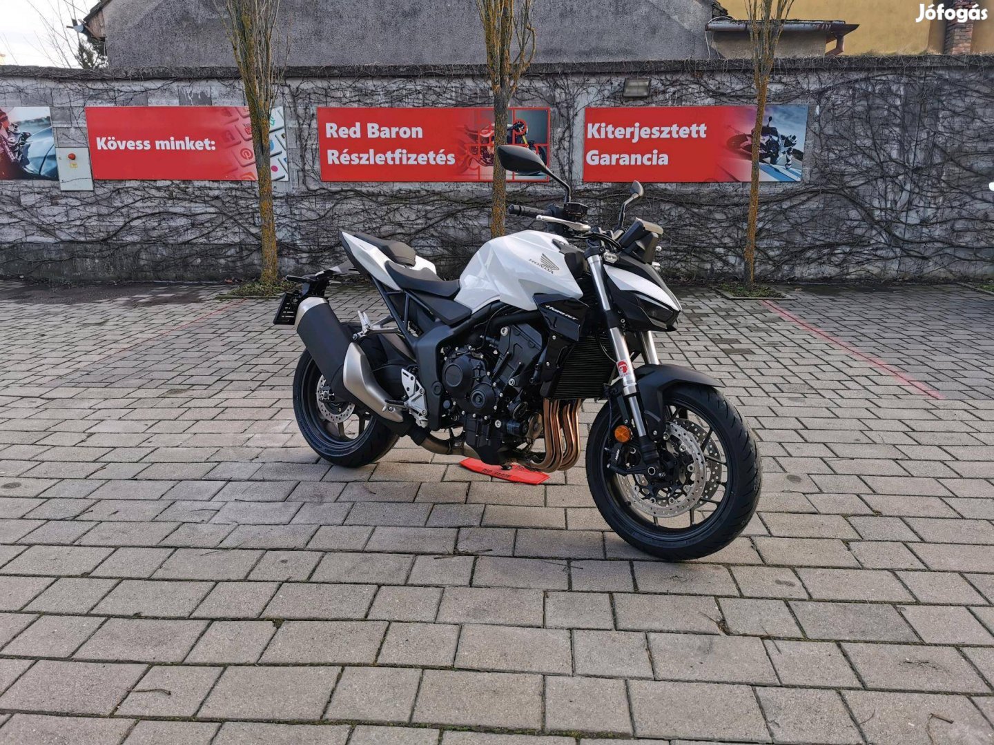 Honda CB 1000 R 6 év kiterjesztett gyártói jótá...