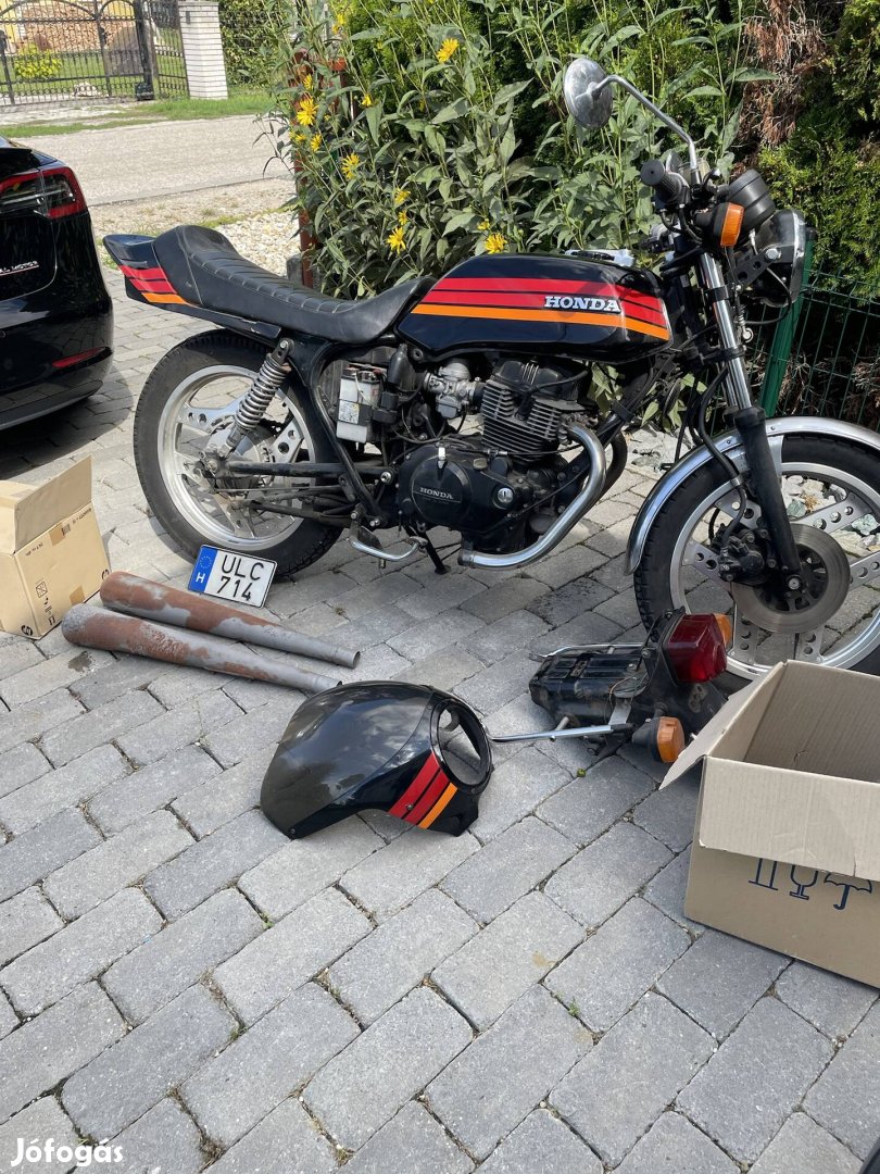 Honda CB 400