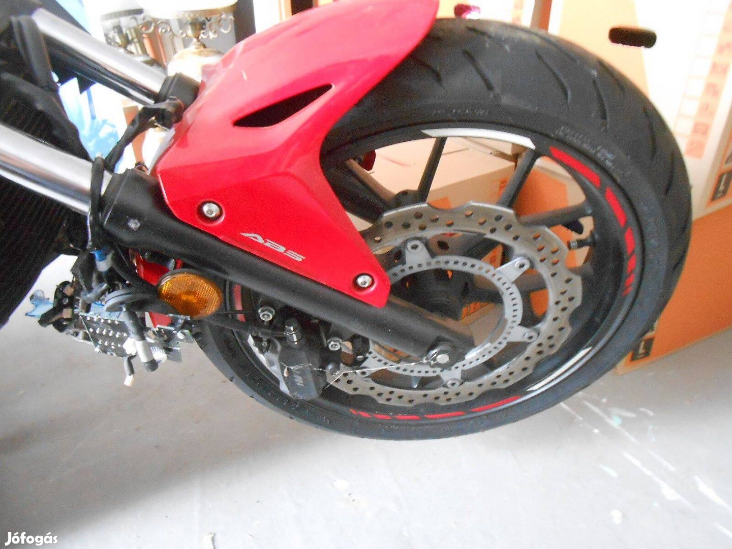 Honda CB 500 Fa,2018-asról :970 km-t hasz. gyári elsősárvédő