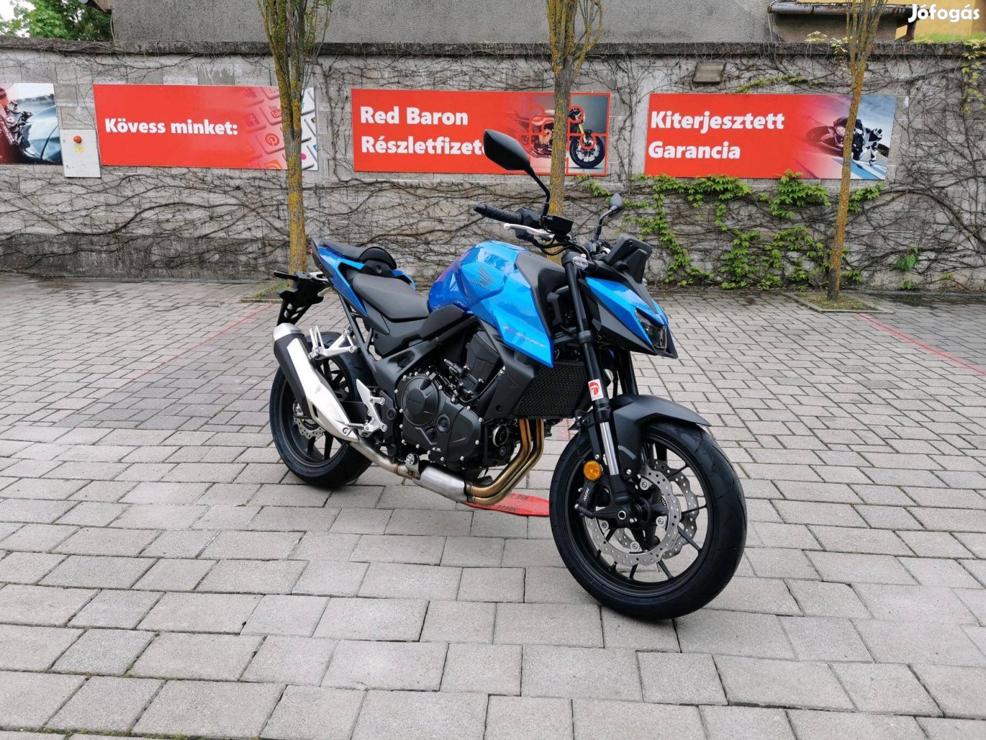 Honda CB 750 Hornet 6 év kiterjesztett gyártói...