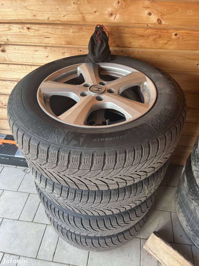 Honda CR-V alufelni téligumival