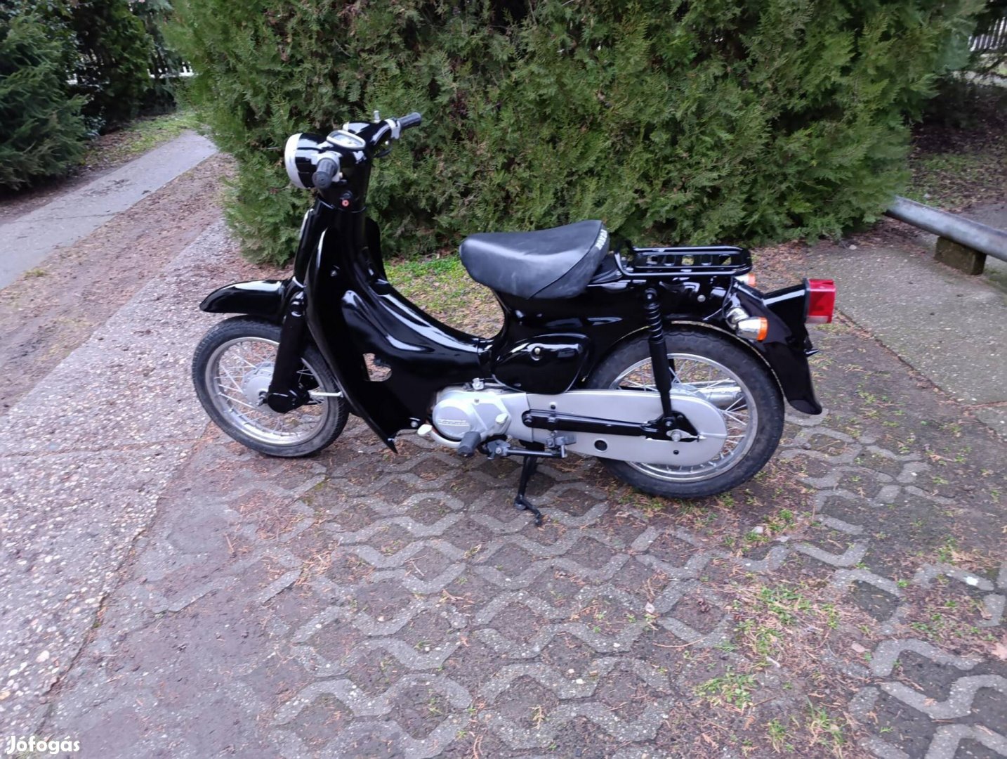Honda C 50 4t karbis