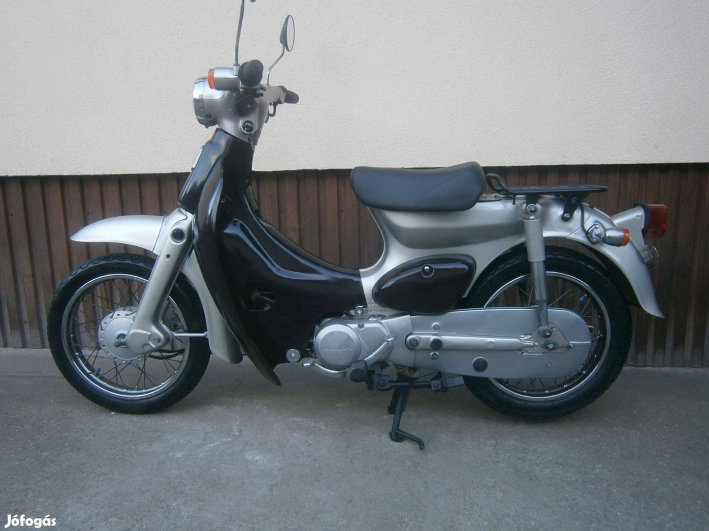 Honda C 50 CUB gyári állapot